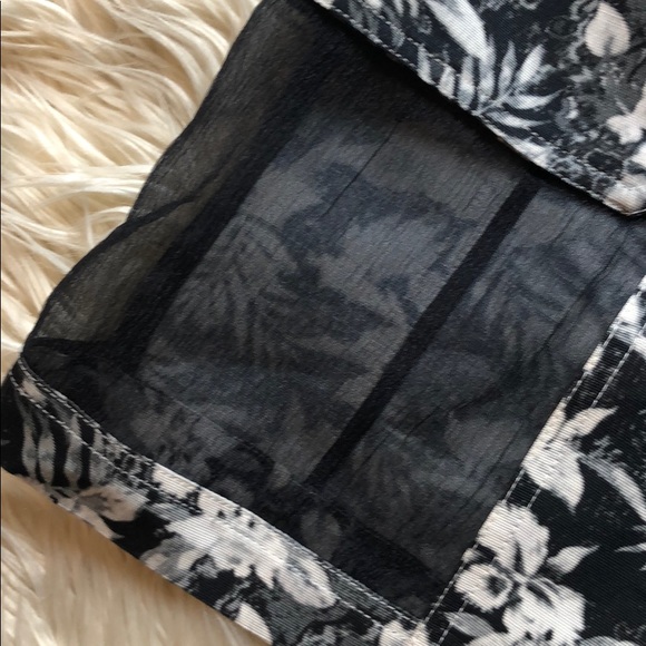 SOLD! Alexander Wang NWT Black & white skirt 🔥🤩 - Picture 5 of 8